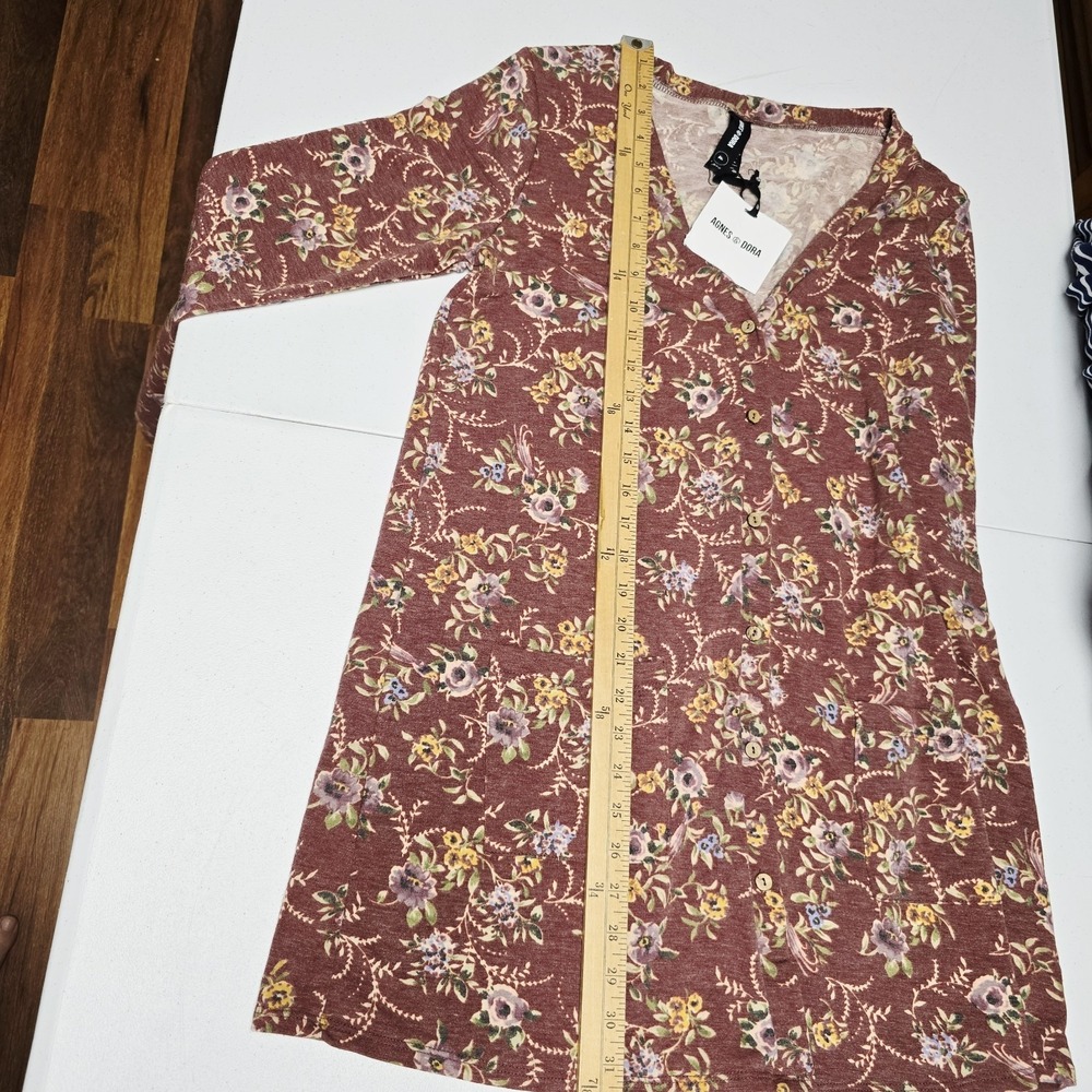 Agnes & Dora Essential Cardigan Size M Western Floral Button Front V-Neck NWT - Picture 15 of 15